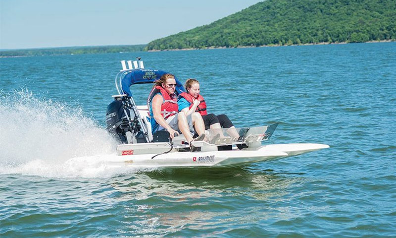 Boating On The Greers Ferry Lake